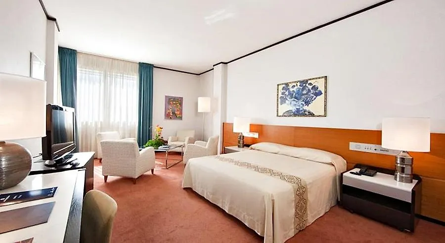 Mercure Hotel President Lecce 4*,